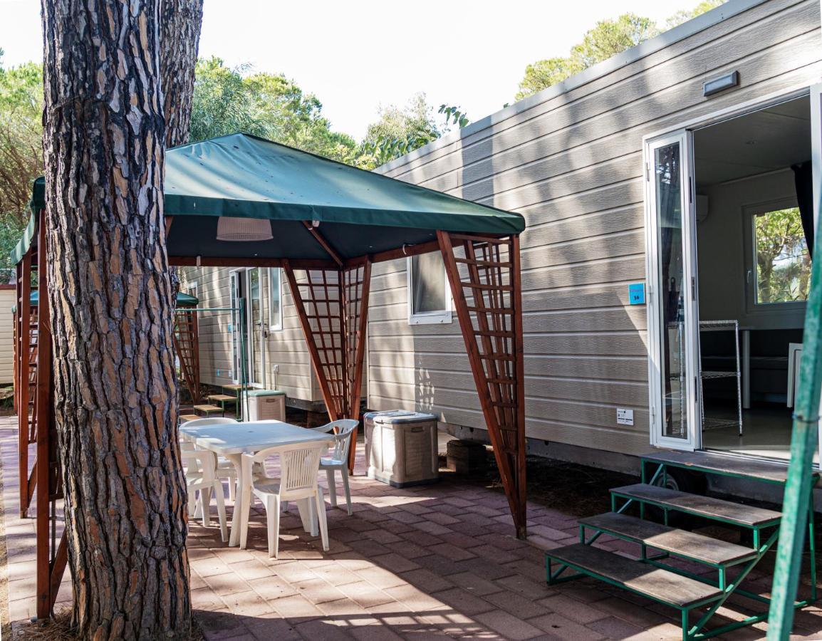 Camping&Village Le Cernie Lotzorai Eksteriør billede